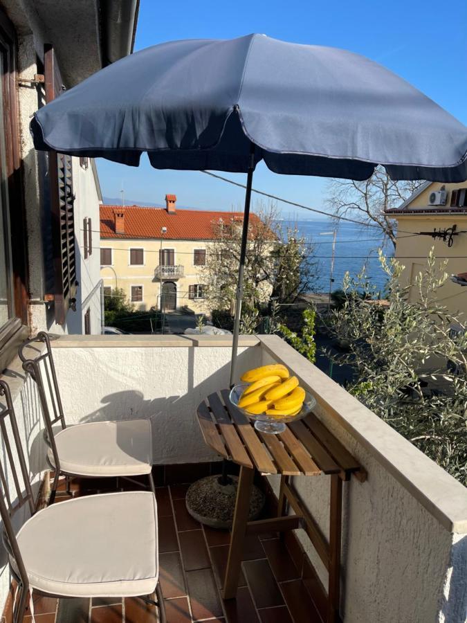 Apartments Matacin With Sea View Opatija Extérieur photo