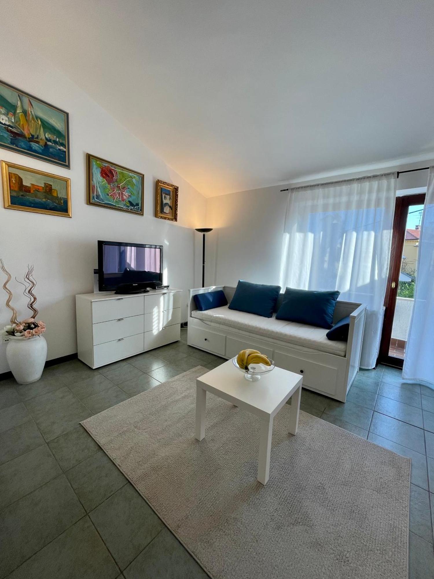 Apartments Matacin With Sea View Opatija Chambre photo